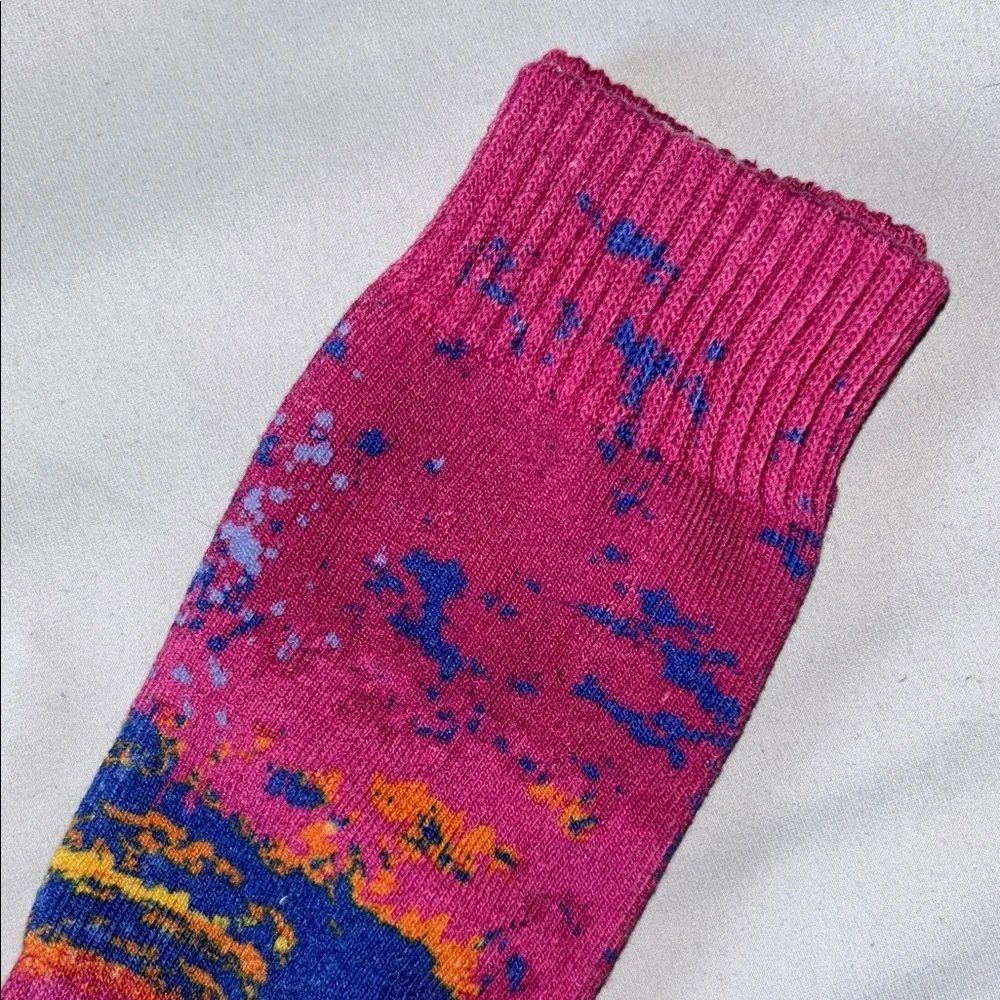 FP Movement Vibrant Splatter Surge Ribbed Knit Crew Length Hike Socks